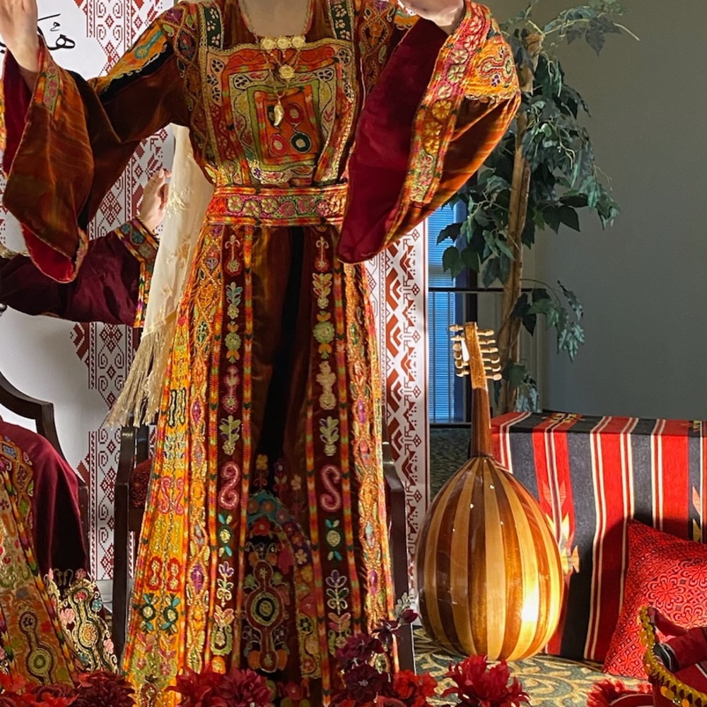 Palestinian handmade thobe thoub ثوب ملكة خياطة يد